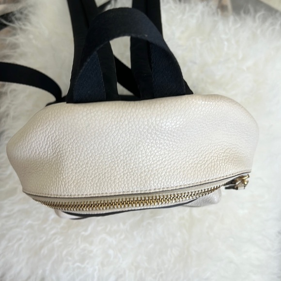 White mini coach backpack - Picture 6 of 15